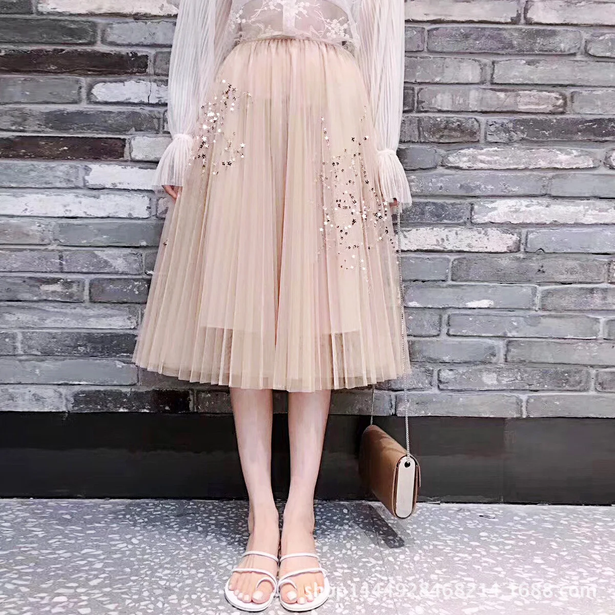 litfun 2018 spring summer elegant star embroidery tulle skirt women elasticity waist mesh pleated female tutu skirt black gray
litfun 2018 spring summer elegant star embroidery tulle skirt women elasticity waist mesh pleated female tutu skirt black gray
