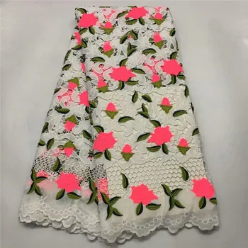 Newest African guipure Lace Fabrics With Stones Embroidery Lace African French Lace High Quality With flower for Wedding E4-22
Newest African guipure Lace Fabrics With Stones Embroidery Lace African French Lace High Quality With flower for Wedding E4-22