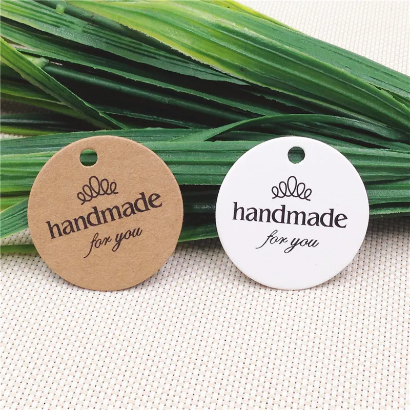 200 pcs round Thank you labels 3cm hand made with love Kraft paper tags for clothing handmade paper gift tag price lists
200 pcs round Thank you labels 3cm hand made with love Kraft paper tags for clothing handmade paper gift tag price lists