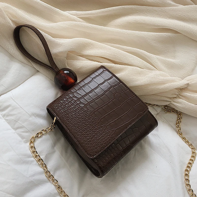 Vintage Stone Pattern Leather Crossbody Bags with Bead Ladies Mini Clutch 2019 Female Purses and Handbags Women Party Day Clutch
Vintage Stone Pattern Leather Crossbody Bags with Bead Ladies Mini Clutch 2019 Female Purses and Handbags Women Party Day Clutch