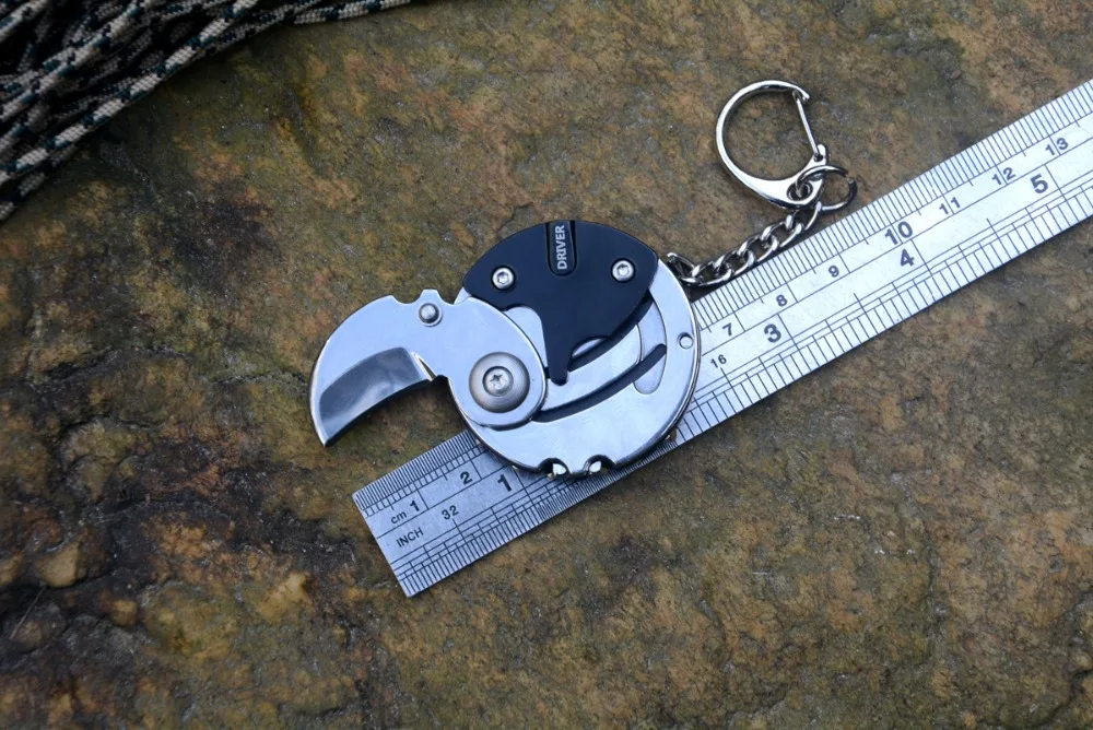 Y-START Coin knife Keychain with six torix screwdrivers Mini portable multi folding knives claw neck knife hanging EDC tools
Y-START Coin knife Keychain with six torix screwdrivers Mini portable multi folding knives claw neck knife hanging EDC tools