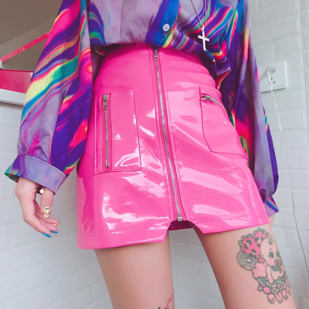 Europe and America style summer korean Women's Clothing fashion trend Package hip PU Glossy solid empire zipper pockets skirts
Europe and America style summer korean Women's Clothing fashion trend Package hip PU Glossy solid empire zipper pockets skirts