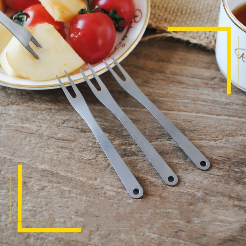 2pcs/set outdoors titanium Fruit Fork Set Eco Friendly Kitchen titanium fruit stick Dessert Forks tableware Cooking Tools
2pcs/set outdoors titanium Fruit Fork Set Eco Friendly Kitchen titanium fruit stick Dessert Forks tableware Cooking Tools