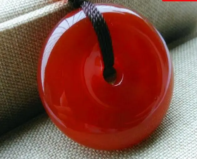 Selling Jewelry>>>Authentic natural light red stone safety buckle pendant chalcedony necklace Benming jades couples men | Украшения и