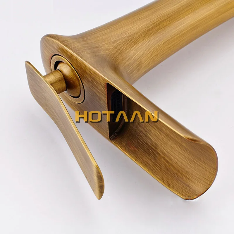 3760487227_1737876096