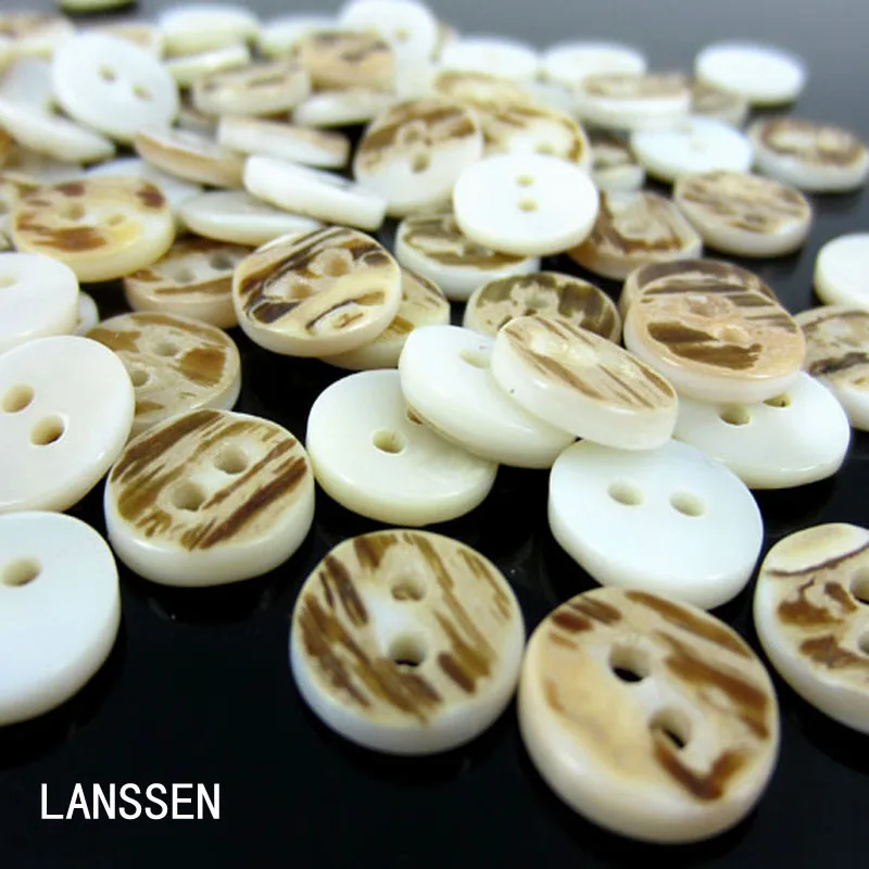 100Pcs/Lot 3/8" 10mm Round Shell Sewing Buttons 2 Hole Button Natural Shell Buttons Mother of Pearl
100Pcs/Lot 3/8" 10mm Round Shell Sewing Buttons 2 Hole Button Natural Shell Buttons Mother of Pearl