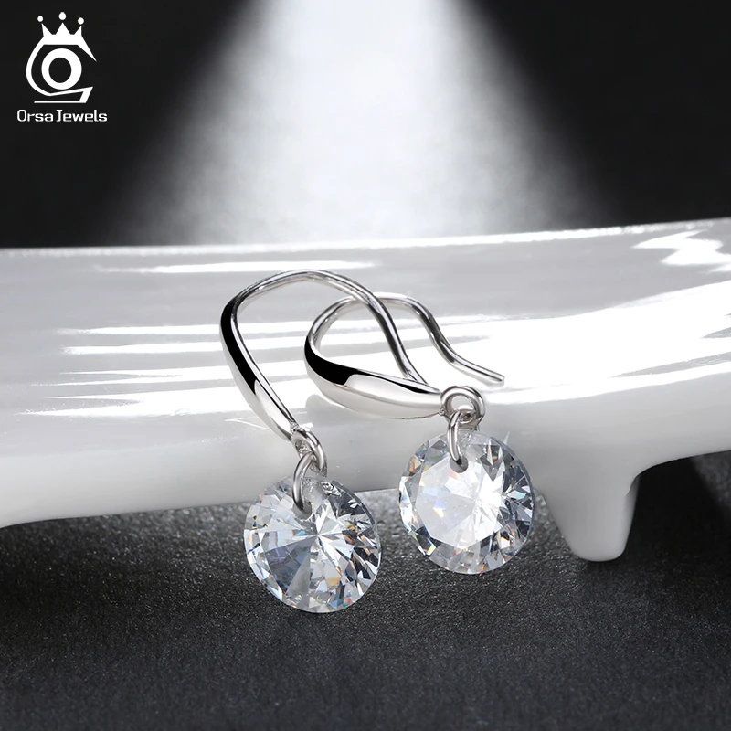 ORSA JEWELS Shining Naked Drill Earring Genuine Austria Cubic Zircon Very Beautiful Earring for Women OE05
ORSA JEWELS Shining Naked Drill Earring Genuine Austria Cubic Zircon Very Beautiful Earring for Women OE05