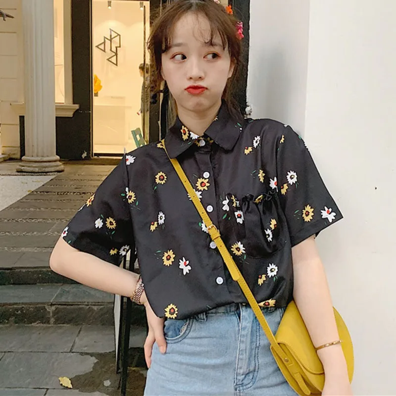 2019 Summer Flowers Print Short Sleeve Chiffon Blouse White Women Loose Fresh Hawaiian Holiday Fashion Tops Korean Version Shirt
2019 Summer Flowers Print Short Sleeve Chiffon Blouse White Women Loose Fresh Hawaiian Holiday Fashion Tops Korean Version Shirt