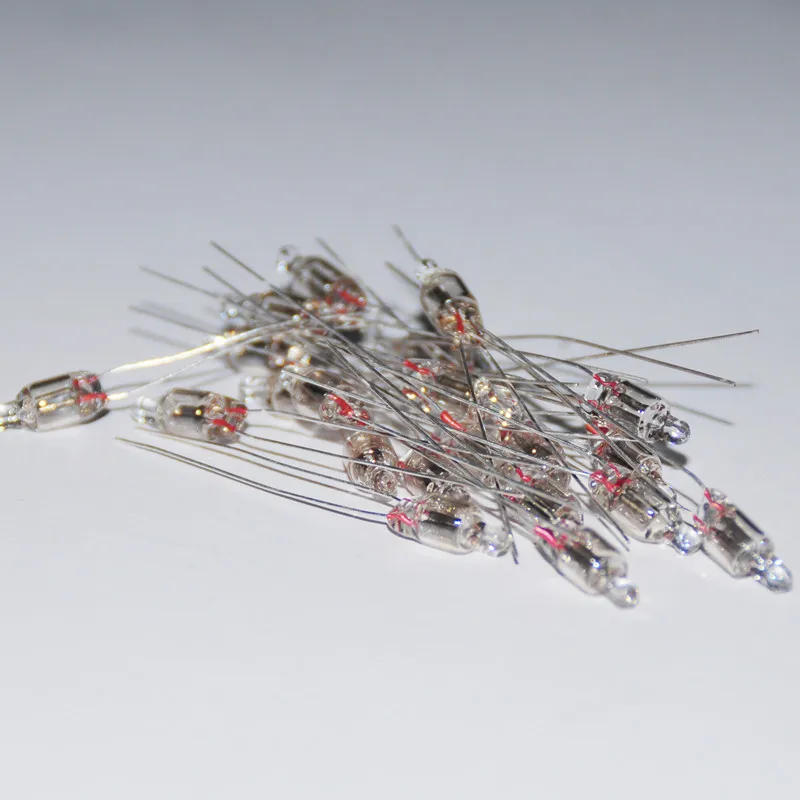20pcs Neon Indicator Sign Bulb 5X13mm Lamps RED NeonLight Bulb 5mm RED Neon Light Indicator Vermelho Lamp Lampada Electronic DIY
20pcs Neon Indicator Sign Bulb 5X13mm Lamps RED NeonLight Bulb 5mm RED Neon Light Indicator Vermelho Lamp Lampada Electronic DIY