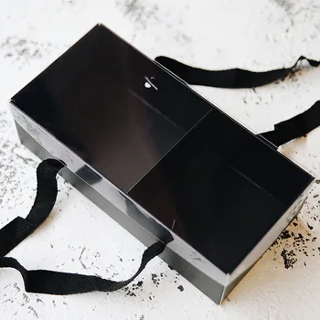 Portable Flower Dessert Gift Box Packaging Flower Paper Basket Gifts Folding Paper Box Florist Supplies DIY Wedding Party Craft
Portable Flower Dessert Gift Box Packaging Flower Paper Basket Gifts Folding Paper Box Florist Supplies DIY Wedding Party Craft