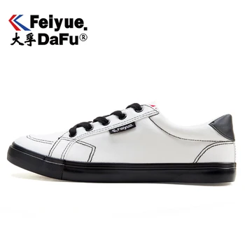 Dafufeiyue Canvas Shoes Low Top Sneakers Fashion Street Casual Shoes Men's Women's Fashion Non-slip Sports Durable Shoes 2052
Dafufeiyue Canvas Shoes Low Top Sneakers Fashion Street Casual Shoes Men's Women's Fashion Non-slip Sports Durable Shoes 2052