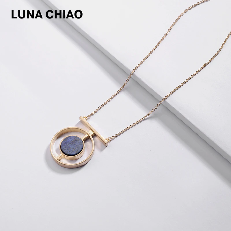 LUNA CHIAO Fashion Worn Gold Metal Round Disc Navy Blue Natural Lapiz Stone Pendant Necklaces
LUNA CHIAO Fashion Worn Gold Metal Round Disc Navy Blue Natural Lapiz Stone Pendant Necklaces