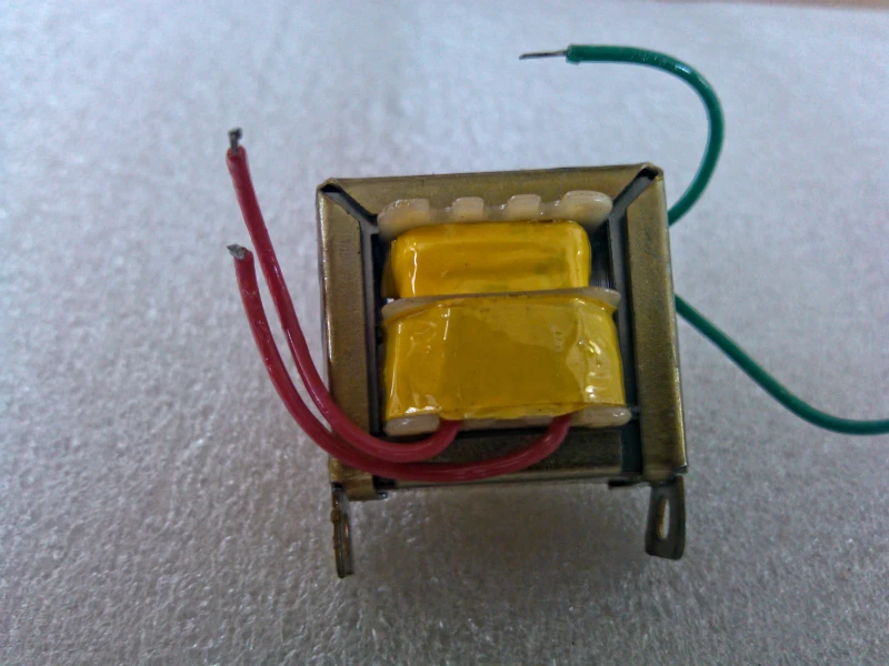 The factory EI type I-beam riding clip small transformer proofing wholesale 8X15/220V/12V/1VA
The factory EI type I-beam riding clip small transformer proofing wholesale 8X15/220V/12V/1VA