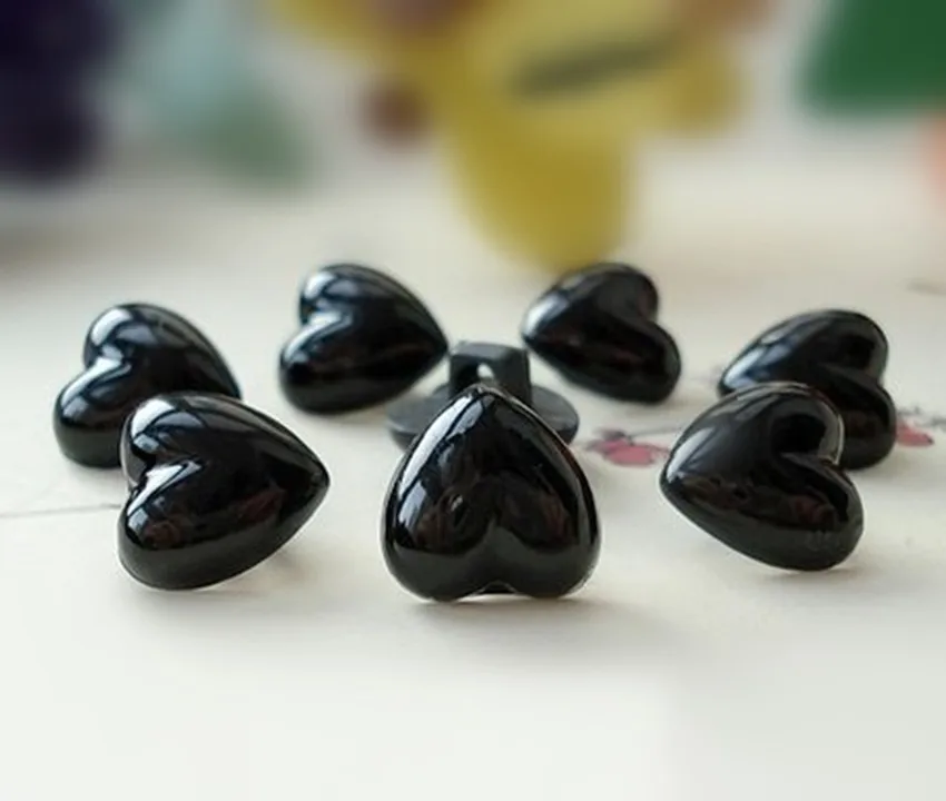 Wholesale lot BLACK PLASTIC Heart button SAFETY sewing nose Bear Doll Animal Puppet Amigurumi making
Wholesale lot BLACK PLASTIC Heart button SAFETY sewing nose Bear Doll Animal Puppet Amigurumi making