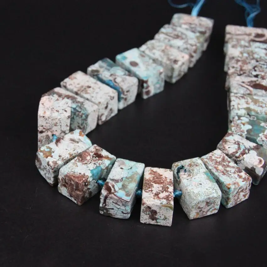15.5"strand Large Size Natural Blue Ocean Jades Rectangular Slab Loose Beads,Raw Ocean Agates Slice Nugget Pendants Jewelry
15.5"strand Large Size Natural Blue Ocean Jades Rectangular Slab Loose Beads,Raw Ocean Agates Slice Nugget Pendants Jewelry