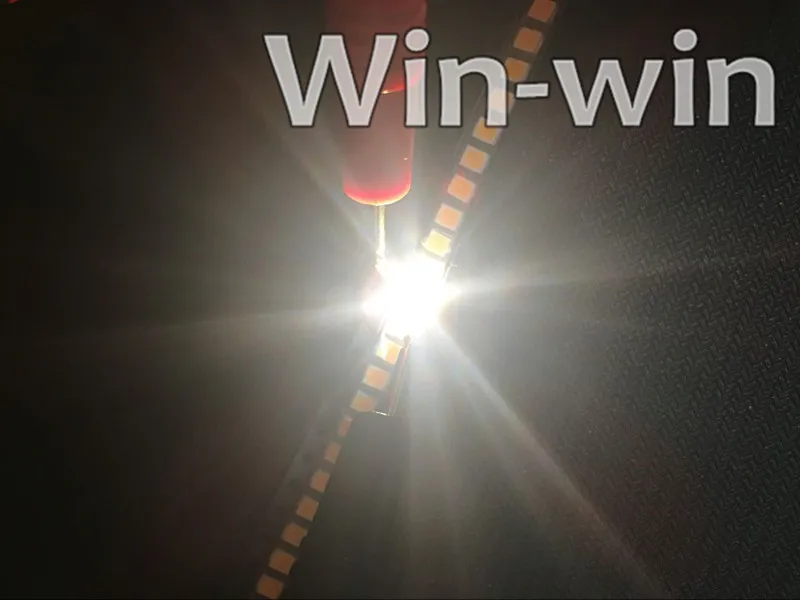 100pcs/lot 3528 LED white /warm white 1210 3528 SMD LED Ultra Bright White Light Diode
100pcs/lot 3528 LED white /warm white 1210 3528 SMD LED Ultra Bright White Light Diode