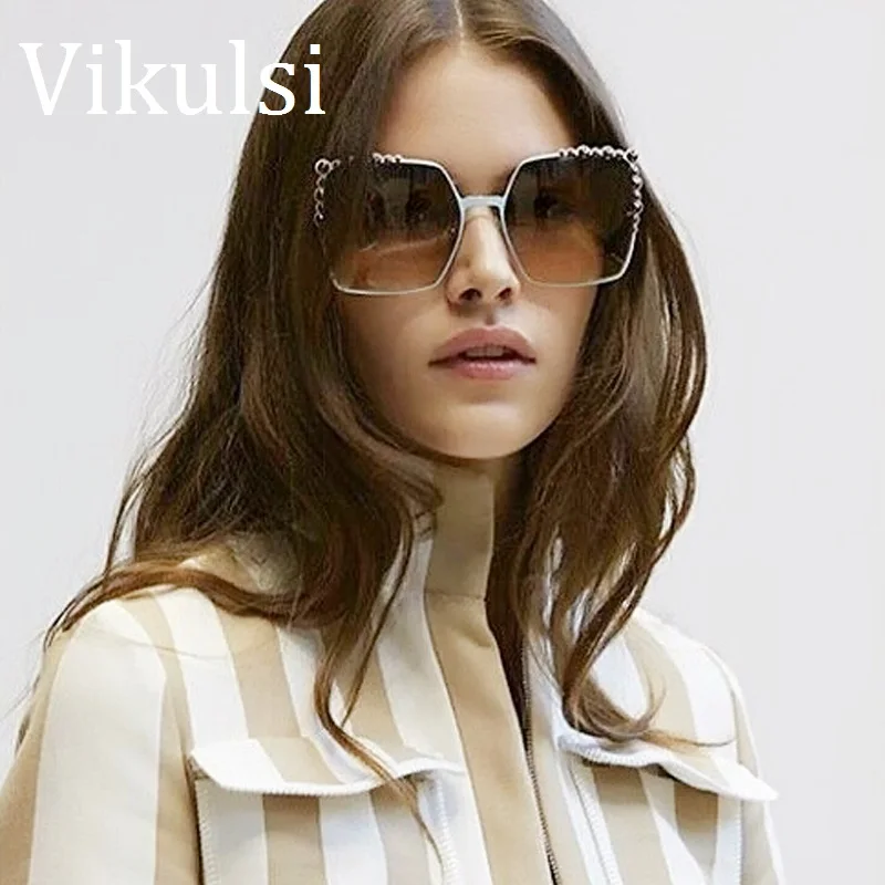 2017 New Spring Summer Styles Square Sunglasses Women Brand Designer Fashion Ladies Dots Decortaion Gradient Lens Glasses UV400
2017 New Spring Summer Styles Square Sunglasses Women Brand Designer Fashion Ladies Dots Decortaion Gradient Lens Glasses UV400