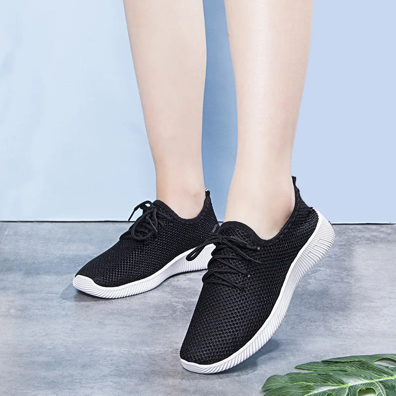 Shoes Women Single Shoes Breathable Summer Net Shoes Women Leisure Students Running Shoes Middle-aged and Softsole Shoes
Shoes Women Single Shoes Breathable Summer Net Shoes Women Leisure Students Running Shoes Middle-aged and Softsole Shoes