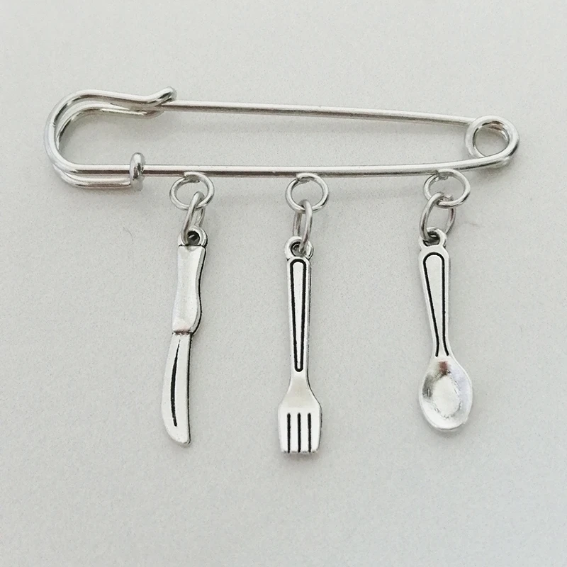 Fashion brooch knife and fork spoon set restaurant utensils sweater coat jewelry tableware gifts
Fashion brooch knife and fork spoon set restaurant utensils sweater coat jewelry tableware gifts