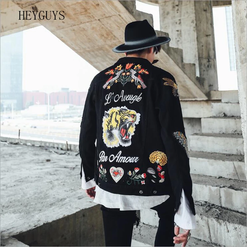 2018 Autumn Men Embroidered Denim Jacket Fashion Male Jeans Jacket Vintage Embroidered Men Basic Coat slim Casual Denim Coat
2018 Autumn Men Embroidered Denim Jacket Fashion Male Jeans Jacket Vintage Embroidered Men Basic Coat slim Casual Denim Coat