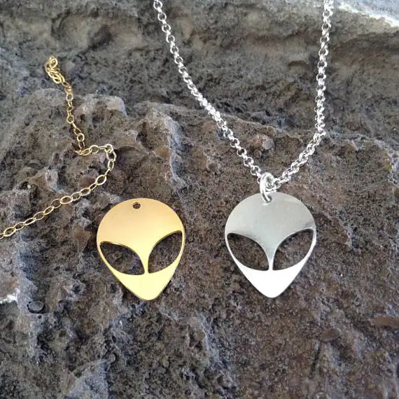 Simple Aliens Necklace Cute UFO ET Face Head Eye Emoticons Necklaces Cartoon Sci Fi Fantasy Friends Meaningful Gift
Simple Aliens Necklace Cute UFO ET Face Head Eye Emoticons Necklaces Cartoon Sci Fi Fantasy Friends Meaningful Gift