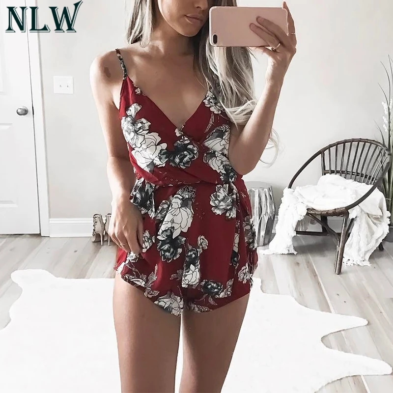 NLW Red Flower Print Chiffon Romper V Neck Backless Sexy Summer Bodysuit 2018 Women Boho Beach Overalls Chic Vintage Coveralls
NLW Red Flower Print Chiffon Romper V Neck Backless Sexy Summer Bodysuit 2018 Women Boho Beach Overalls Chic Vintage Coveralls