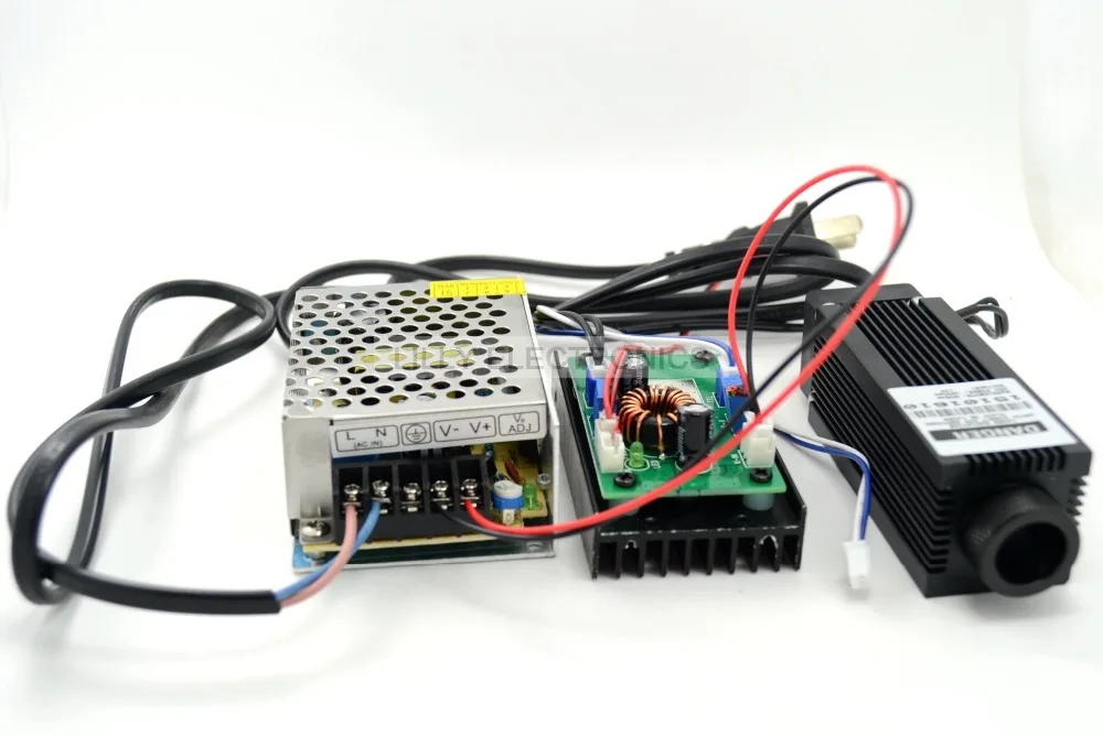 808nm 1,6 w 1600mw точечный лазерный модуль 12V + 12V 3A источник питания + кабель 10-220V
808nm 1,6 w 1600mw точечный лазерный модуль 12V + 12V 3A источник питания + кабель 10-220V