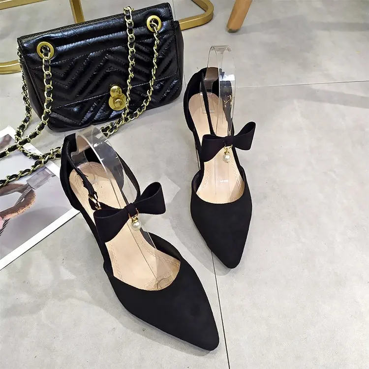 Korean version of the wild word buckle bow small fresh sweet stiletto heels suede pointed single shoes women
Korean version of the wild word buckle bow small fresh sweet stiletto heels suede pointed single shoes women