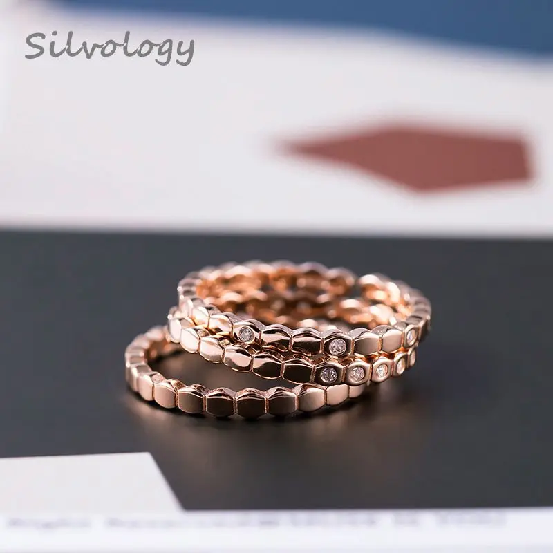 Silvology Three Layer Zircon Line Rings 925 Sterling Silver Design Texture Elegant Open Rings For Women Girls 2019 Fine Jewelry
Silvology Three Layer Zircon Line Rings 925 Sterling Silver Design Texture Elegant Open Rings For Women Girls 2019 Fine Jewelry