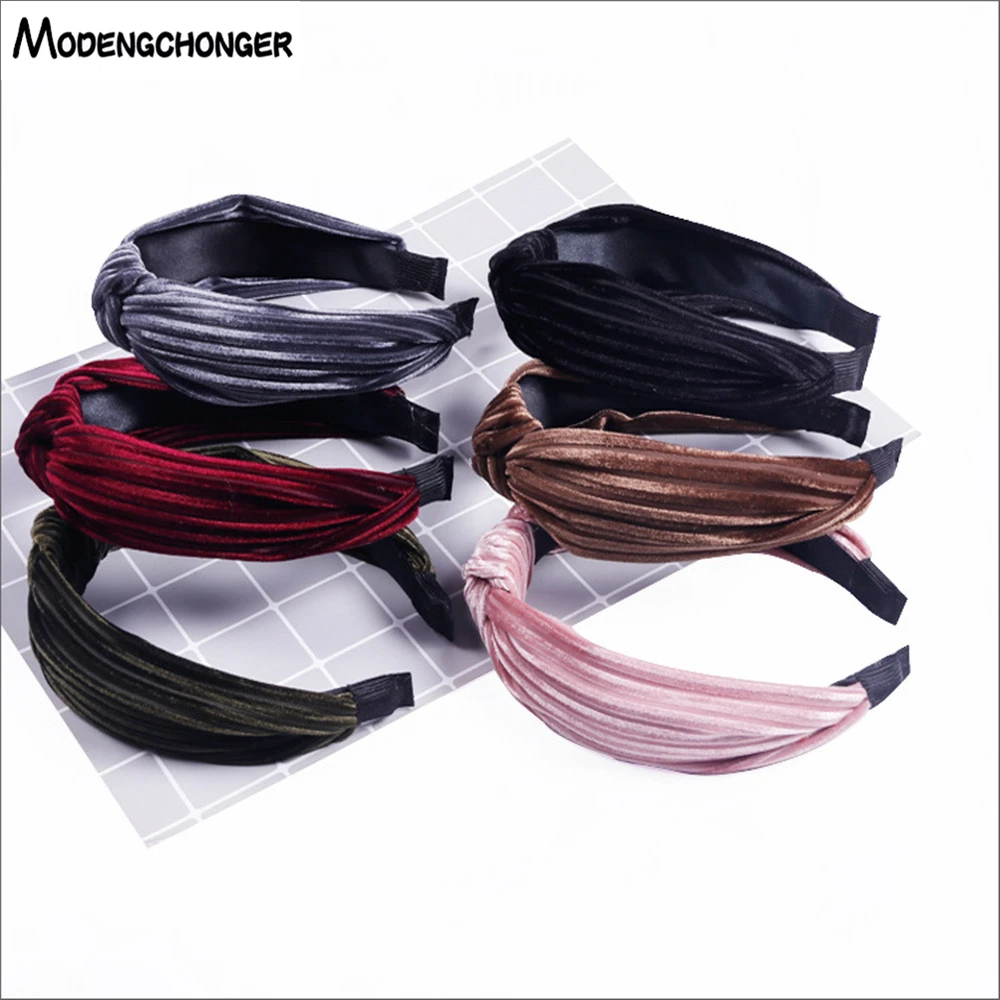 For Women Hairbands Retro Hair Bezel Elastic Hair Hoop Stripe Headbands Gold Velvet Hair Band Solid Color Girl Hair Accessories
For Women Hairbands Retro Hair Bezel Elastic Hair Hoop Stripe Headbands Gold Velvet Hair Band Solid Color Girl Hair Accessories
