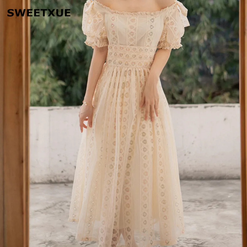 SWEETXUE Summer Women Lace-Paneled Tulle Dress New Fashion Elegant Short Sleeve Retro One Word Collar High Waist Kawaii Dress
SWEETXUE Summer Women Lace-Paneled Tulle Dress New Fashion Elegant Short Sleeve Retro One Word Collar High Waist Kawaii Dress