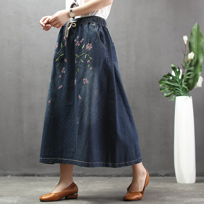 Summer national style retro embroidery powdered washed women denim skirt female elastic waist large size skirts long girl
Summer national style retro embroidery powdered washed women denim skirt female elastic waist large size skirts long girl