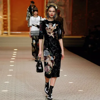 2020 Summer Vintage Black Angel Print Party Long Dress Women Runway Designer Luxury Sequins Ladies Midi Dresses Clothes
2020 Summer Vintage Black Angel Print Party Long Dress Women Runway Designer Luxury Sequins Ladies Midi Dresses Clothes