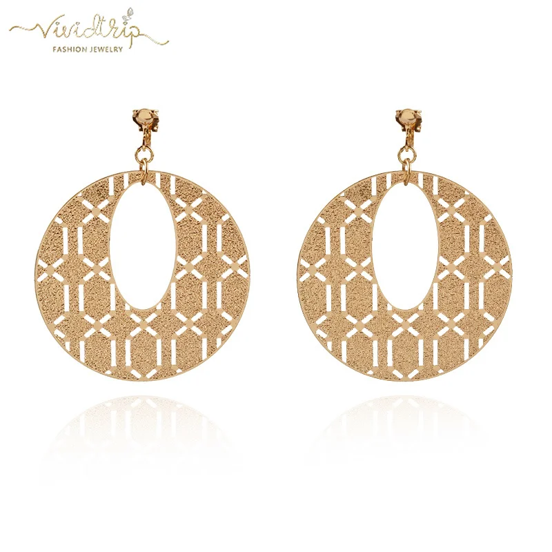 Exaggerated Classic Pattern Hollow Big Round Stamping Clip On Earrings For Women Party Without Piercing Bijouterie Bohemian
Exaggerated Classic Pattern Hollow Big Round Stamping Clip On Earrings For Women Party Without Piercing Bijouterie Bohemian
