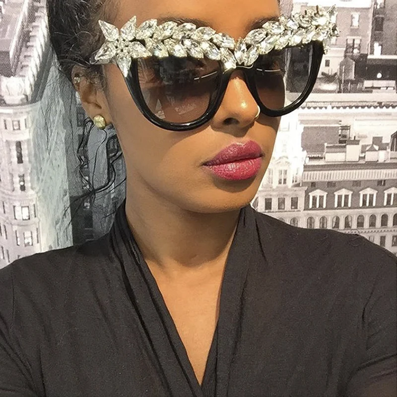 ROYAL GIRL Women Cat Eye Sunglasses Vintage Brand Designer Crystal Diamond Oversize Frame Glasses SS118
ROYAL GIRL Women Cat Eye Sunglasses Vintage Brand Designer Crystal Diamond Oversize Frame Glasses SS118