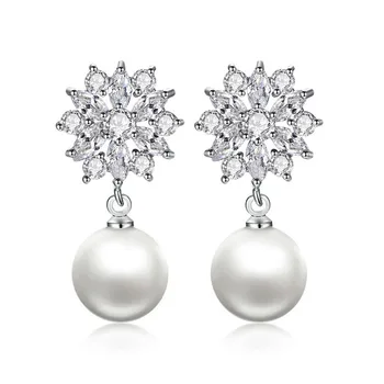 Huitan Delicate Earrings with Clear Snowflake Design Simulated Pearl Cubic Zirconia Fashionable Wedding Drop Earrings for Women
Huitan Delicate Earrings with Clear Snowflake Design Simulated Pearl Cubic Zirconia Fashionable Wedding Drop Earrings for Women