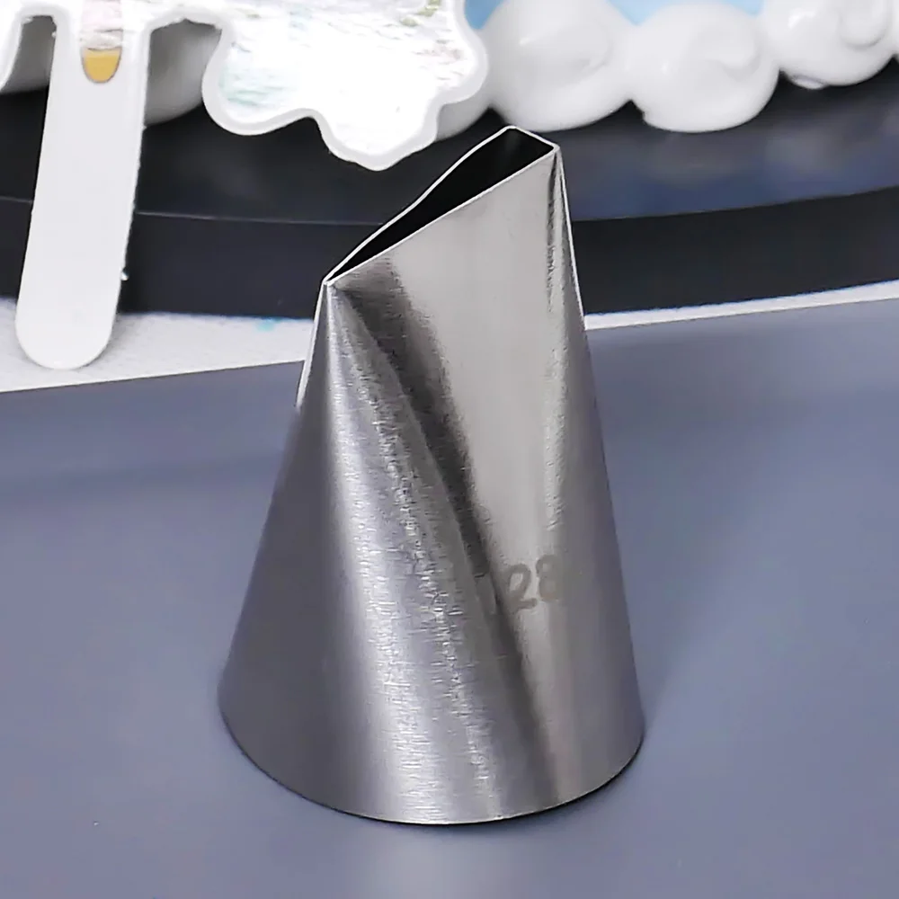 #128 Rose Flower Metal Cream Tips Pastry Tool Stainless Steel Piping Nozzles Baking Pastry Decor Tip Tool Bakeware New
#128 Rose Flower Metal Cream Tips Pastry Tool Stainless Steel Piping Nozzles Baking Pastry Decor Tip Tool Bakeware New