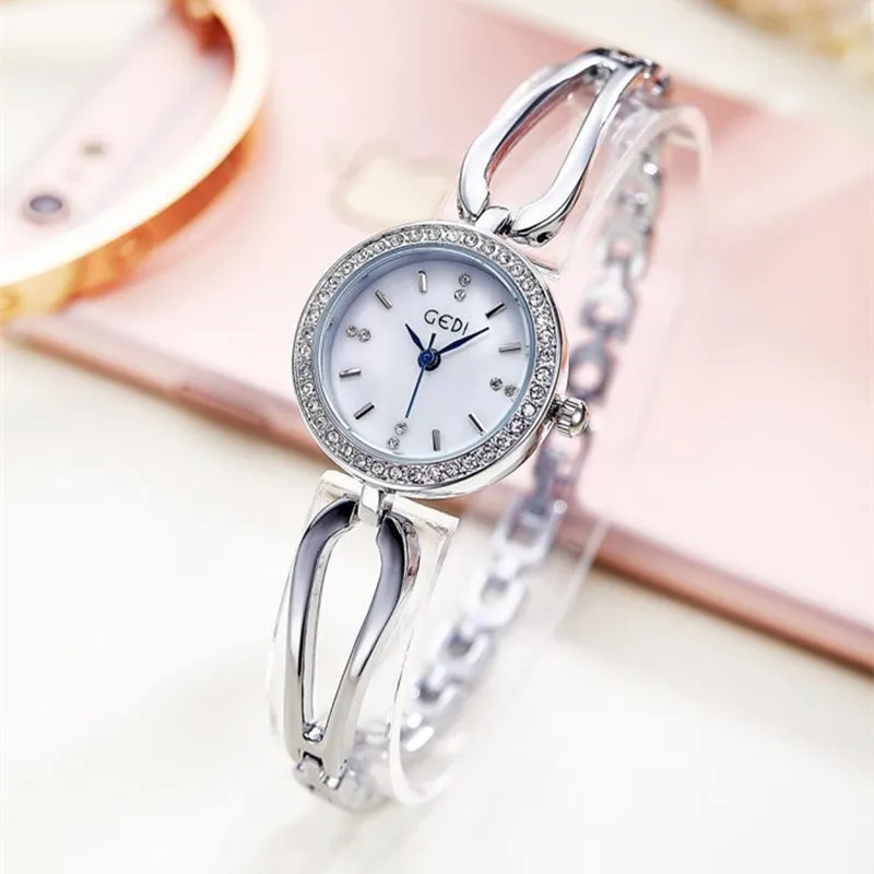 Watches Women Luxury Brand Stainless Steel Rhinestone Wristwatches Ladies Dress Quartz Watches Siver Relogio feminino AC075
Watches Women Luxury Brand Stainless Steel Rhinestone Wristwatches Ladies Dress Quartz Watches Siver Relogio feminino AC075