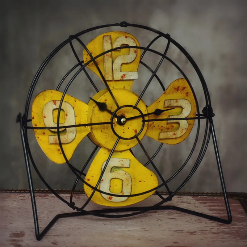 American Retro Handcrafts Vertical Fan Model Bar Office Character Clock Props Home Decoration Gift Accessories 26*27*9 cm
American Retro Handcrafts Vertical Fan Model Bar Office Character Clock Props Home Decoration Gift Accessories 26*27*9 cm