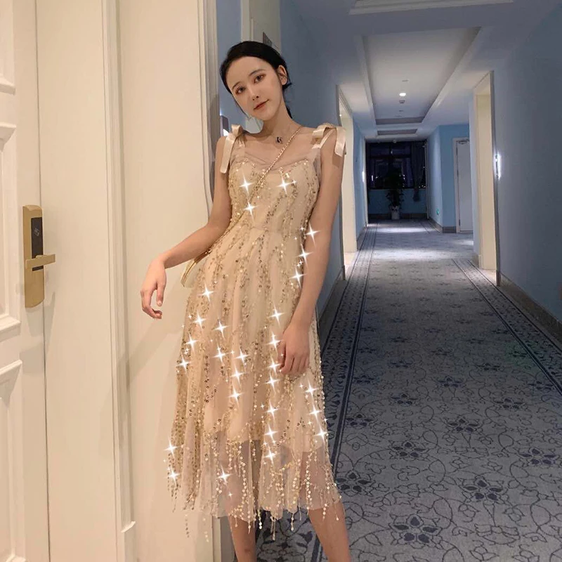 summer Korean style Women's Clothing dress off shoulder sequined mesh spaghetti strap dresses sweet style vestido de festa new
summer Korean style Women's Clothing dress off shoulder sequined mesh spaghetti strap dresses sweet style vestido de festa new