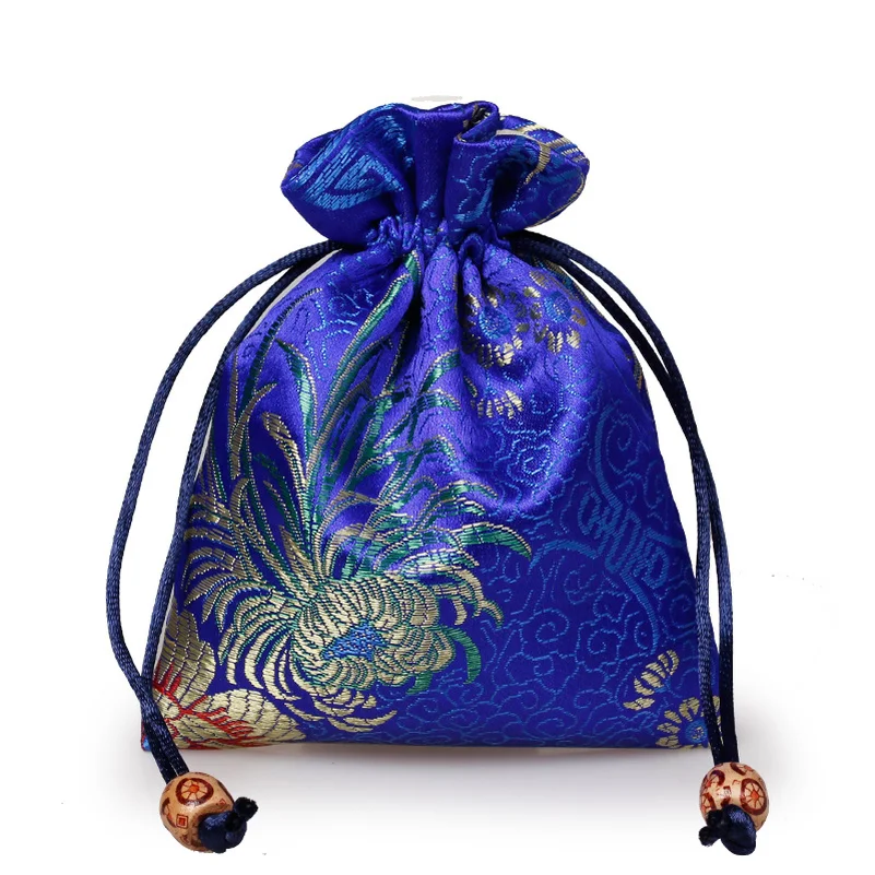 High Quality Embroidery Silk Gift Pouch 11x14cm Jewelry Travel Storage Pouch Mini Candy Jute Packing Bags for Gift Bag (1pc/lot)
High Quality Embroidery Silk Gift Pouch 11x14cm Jewelry Travel Storage Pouch Mini Candy Jute Packing Bags for Gift Bag (1pc/lot)