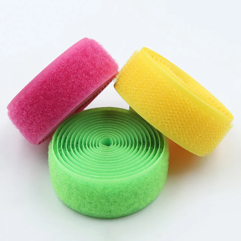 2Cmx1M Self Adhesive Fastener Tape Magic Tape Polyester Nylon Hook Loop For DIY Sewing Bag Shoes Garment Accessories Material
2Cmx1M Self Adhesive Fastener Tape Magic Tape Polyester Nylon Hook Loop For DIY Sewing Bag Shoes Garment Accessories Material