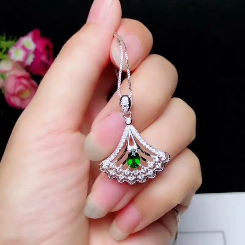 Fashion Fan Floral receptacle Natural green diopside Pendant necklace S925 silver Natural gemstone necklace women girl jewelery
Fashion Fan Floral receptacle Natural green diopside Pendant necklace S925 silver Natural gemstone necklace women girl jewelery