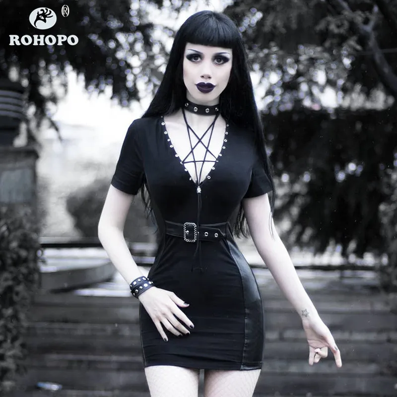 ROHOPO Gothic Fashion Women Bodycon Black Dress Halter Belted Top Bandage Sexy Vintage Punk Dresses Punk Vestido #92142
ROHOPO Gothic Fashion Women Bodycon Black Dress Halter Belted Top Bandage Sexy Vintage Punk Dresses Punk Vestido #92142