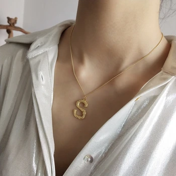 LouLeur 925 sterling silver gold letter S pendant necklace creative design wild elegant necklace for women festival jewelr gift
LouLeur 925 sterling silver gold letter S pendant necklace creative design wild elegant necklace for women festival jewelr gift