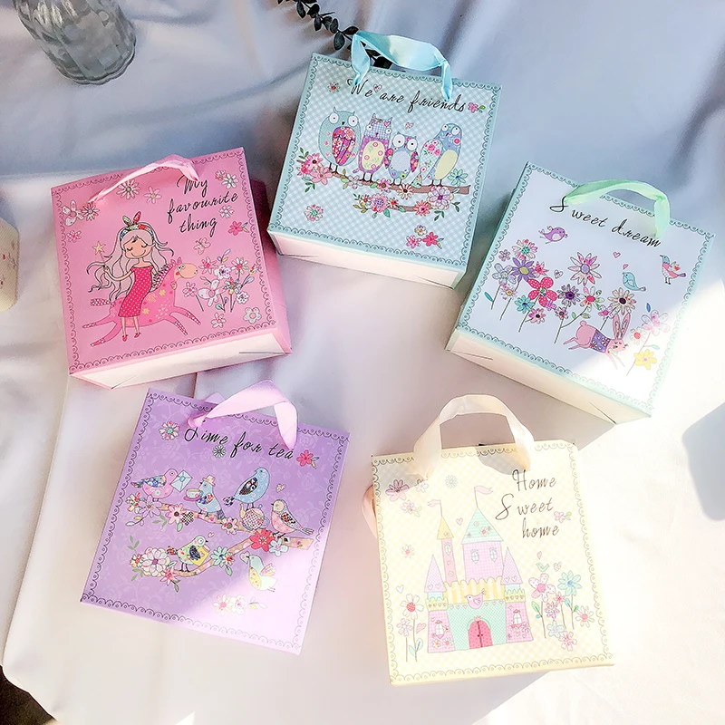 1 Pc 16 x 16 x 8cm Recycable Paper Cute Cartoon Gift Bag for DIY Sundries Craft Pouch Gift Candy Bag Kids Party Decor Bag
1 Pc 16 x 16 x 8cm Recycable Paper Cute Cartoon Gift Bag for DIY Sundries Craft Pouch Gift Candy Bag Kids Party Decor Bag