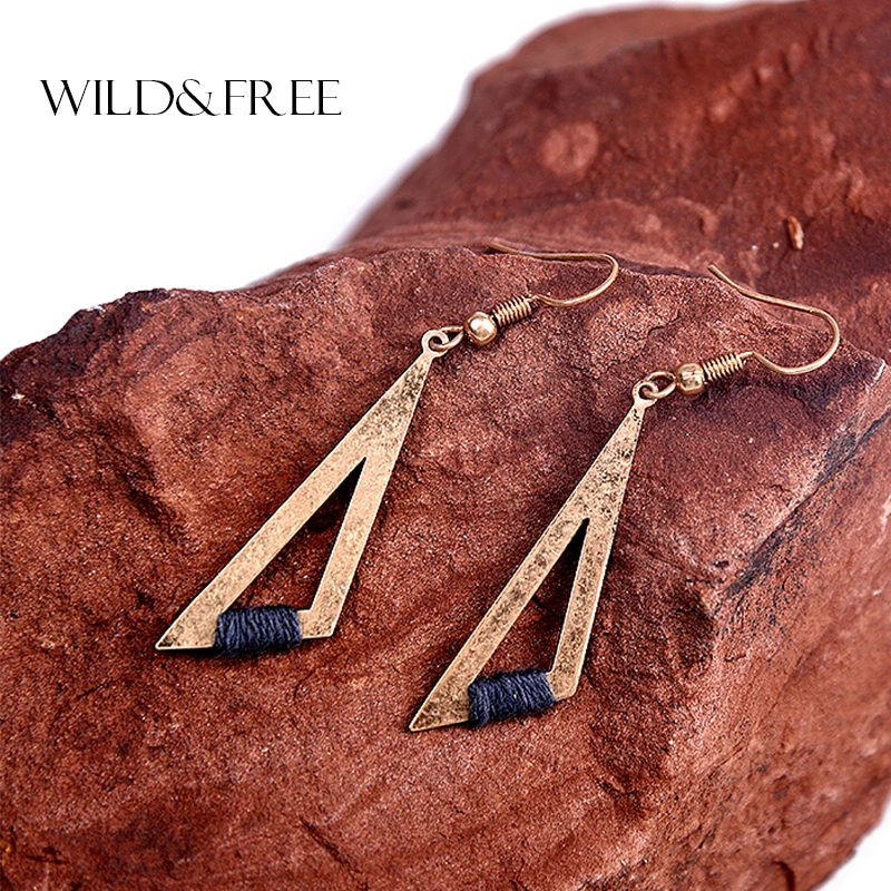 WILD & FREE Women Vintage Triangle Dangle Earrings Antique Gold Zinc Alloy Handmade Thread Wrap Drop Earrings Jewelry for Party
WILD & FREE Women Vintage Triangle Dangle Earrings Antique Gold Zinc Alloy Handmade Thread Wrap Drop Earrings Jewelry for Party