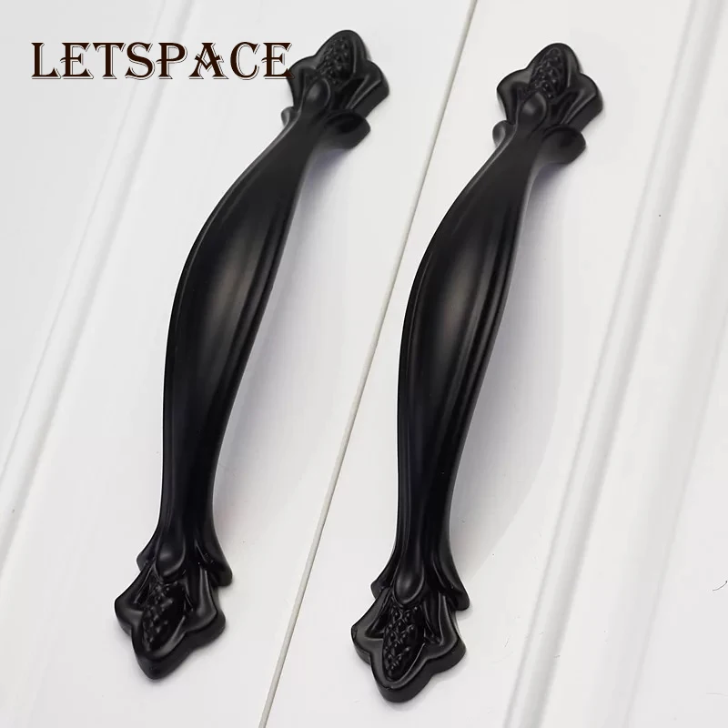 10PCS Free Shipping American Kitchen Cabinet Door Handles Zinc Alloy Drawer Bookcase Pull Black Furniture Cupboard Knob 96/128mm
10PCS Free Shipping American Kitchen Cabinet Door Handles Zinc Alloy Drawer Bookcase Pull Black Furniture Cupboard Knob 96/128mm