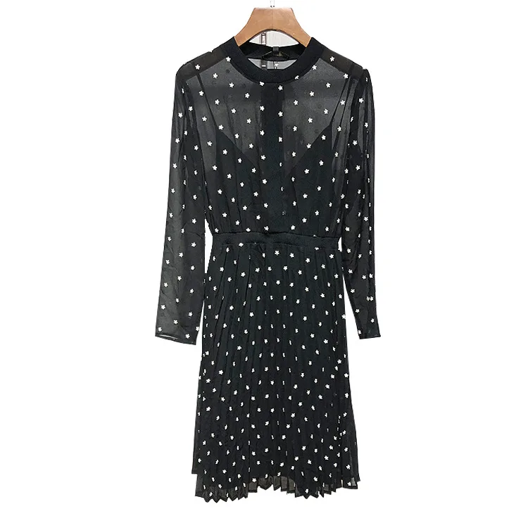 2019 Autumn Winter New Women's Dress Embroidery White Small floral High Waist Pleated Dress
2019 Autumn Winter New Women's Dress Embroidery White Small floral High Waist Pleated Dress