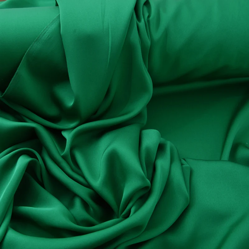105CM Wide 19MM Green Solid Color 90% Silk 10% Lycra Stretch Silk Fabric for Dress Cheongsam Pant Shirt H412
105CM Wide 19MM Green Solid Color 90% Silk 10% Lycra Stretch Silk Fabric for Dress Cheongsam Pant Shirt H412
